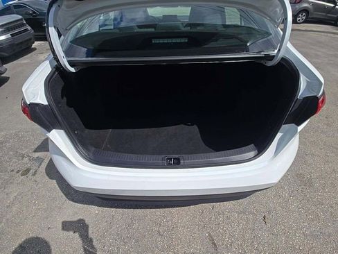 Used 2024 Toyota Corolla LE FWD image 6