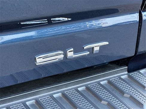 Used 2023 GMC Sierra 2500 SLT w/ SLT Convenience Package image 31