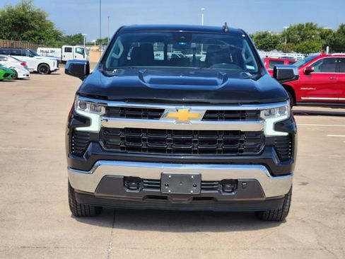 Used 2022 Chevrolet Silverado 1500 LT w/ Convenience Package II AWD/4WD image 11