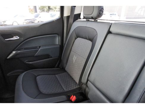 Used 2015 Chevrolet Colorado Z71 image 14