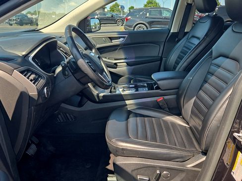 Used 2019 Ford Edge SEL w/ Equipment Group 201A AWD/4WD image 11