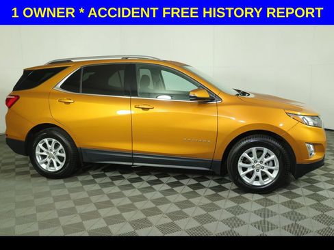 Used 2019 Chevrolet Equinox LT FWD image 2