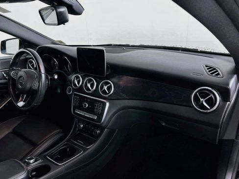 Used 2019 Mercedes-Benz CLA 250 4MATIC image 29