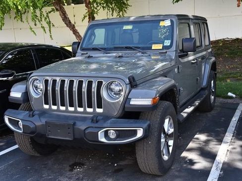 Used 2022 Jeep Wrangler Unlimited Sahara w/ LED Lighting Group AWD/4WD image 4