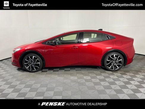 New 2026 Toyota Prius Plug-In Hybrid FWD image 2