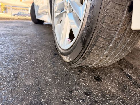 Used 2021 Toyota Corolla SE image 42