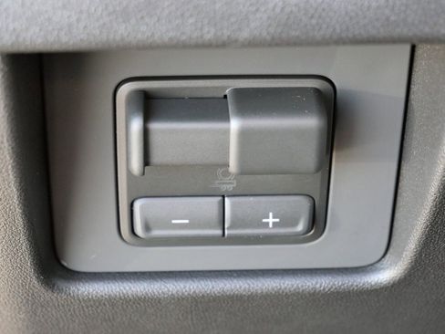 New 2026 GMC Canyon Elevation w/ Convenience Package image 40