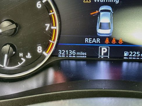 Used 2025 Nissan Altima 2.5 SV FWD image 19