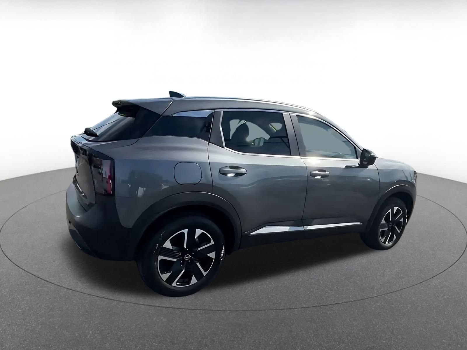 Used 2026 Nissan Kicks SV w/ Cold Weather Package AWD/4WD image 13