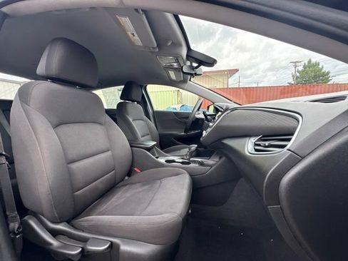 Used 2021 Chevrolet Malibu LT FWD image 14