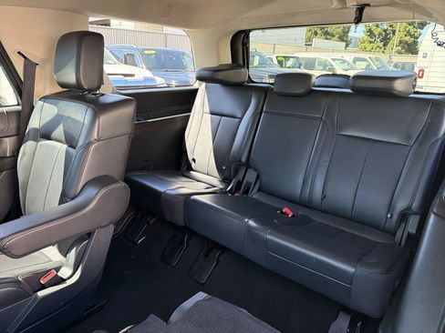 Used 2024 Ford Expedition XLT AWD/4WD image 42
