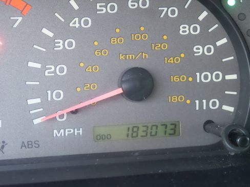 Used 2001 Toyota Sequoia SR5 image 10