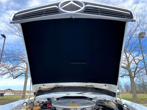 Used 1989 Mercedes-Benz 560 SL image 37