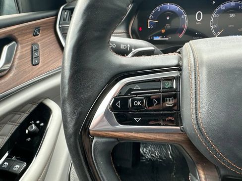 Used 2021 Jeep Grand Cherokee L Summit w/ Advanced Protech Group IV AWD/4WD image 41