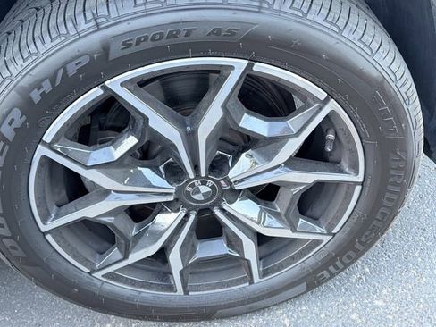 Used 2023 BMW X3 sDrive30i w/ M Sport Package image 4