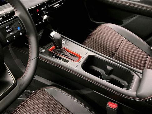 New 2026 Nissan Kicks SR AWD/4WD image 9