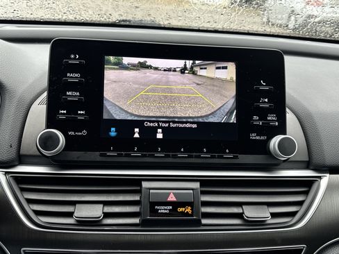 Used 2019 Honda Accord LX image 19