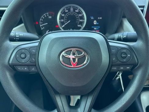 Used 2021 Toyota Corolla LE w/ Carpet Mat Package (TMS) FWD image 8