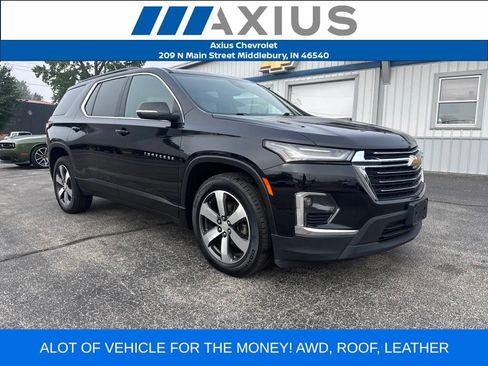 Used 2023 Chevrolet Traverse LT w/ LT Premium Package AWD/4WD image 1