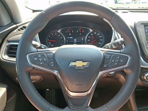 Certified 2024 Chevrolet Equinox LT FWD image 18