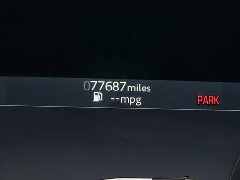 Used 2020 Land Rover Defender 110 SE image 24