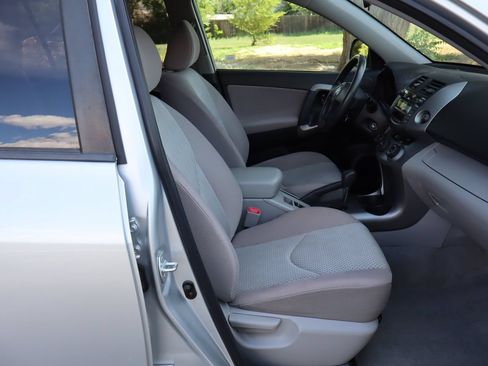 Used 2006 Toyota RAV4 4WD image 23