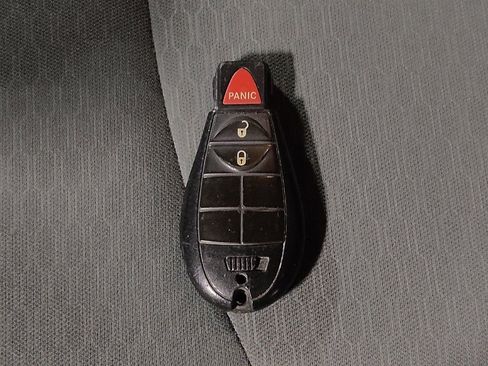 Used 2019 RAM 1500 Express RWD image 32