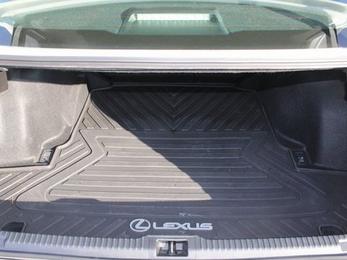 Certified 2024 Lexus IS 300 F Sport image 8