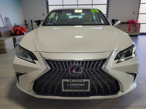 Certified 2024 Lexus ES 350 w/ Premium Package image 9