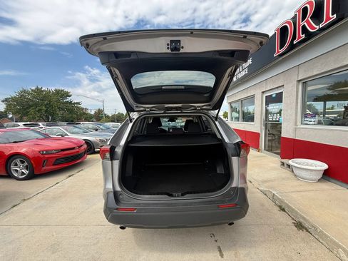 Used 2020 Toyota RAV4 LE w/ All Weather Liner Package AWD/4WD image 20