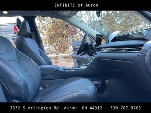 Used 2025 INFINITI QX60 Pure image 25