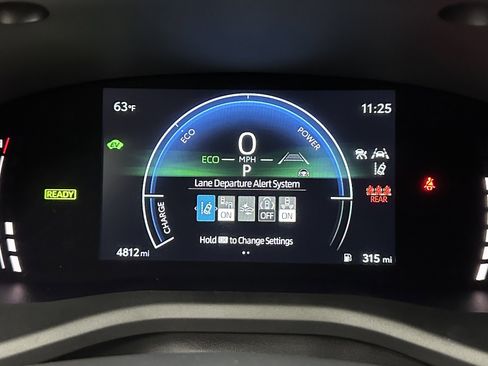 Used 2025 Toyota Camry LE image 13