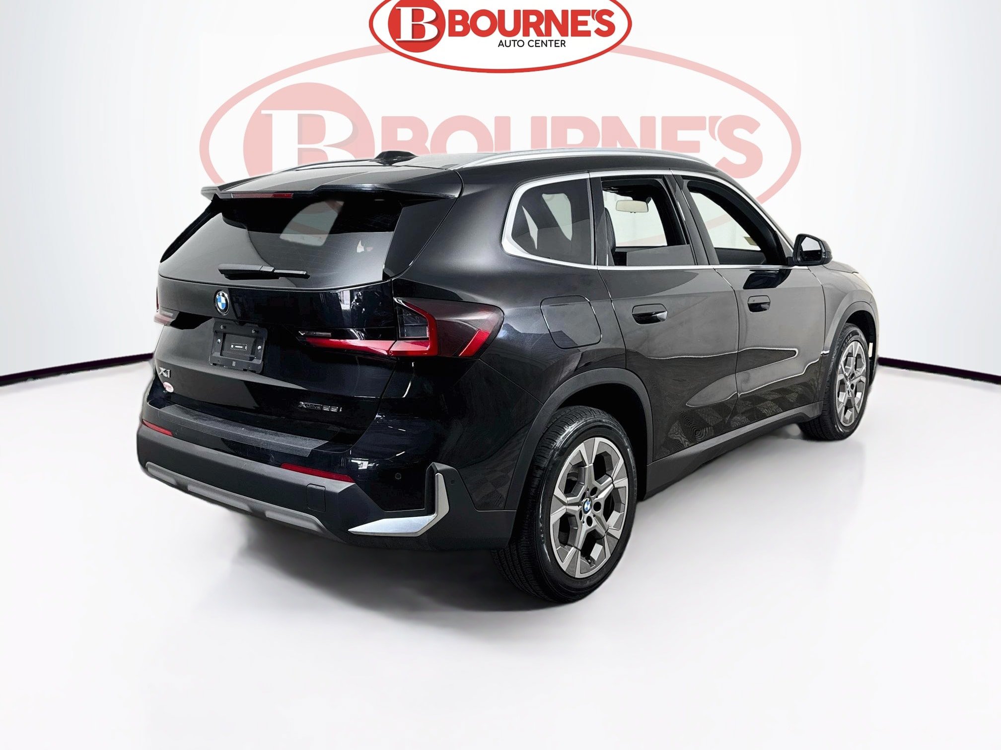 Used 2023 BMW X1 xDrive28i w/ Convenience Package AWD/4WD image 11