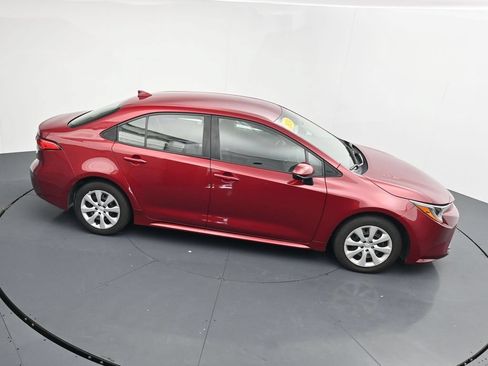 Used 2024 Toyota Corolla LE FWD image 32
