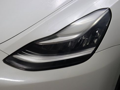 Used 2023 Tesla Model Y Long Range image 4