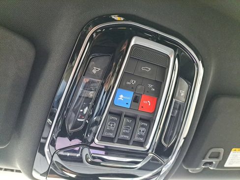 Used 2021 Jeep Grand Cherokee L Overland AWD/4WD image 38