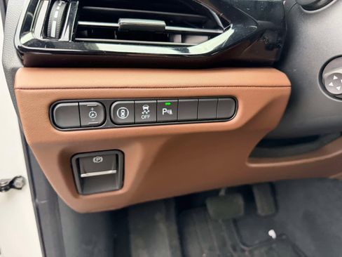 Used 2023 Acura MDX SH-AWD w/ Technology Package image 19