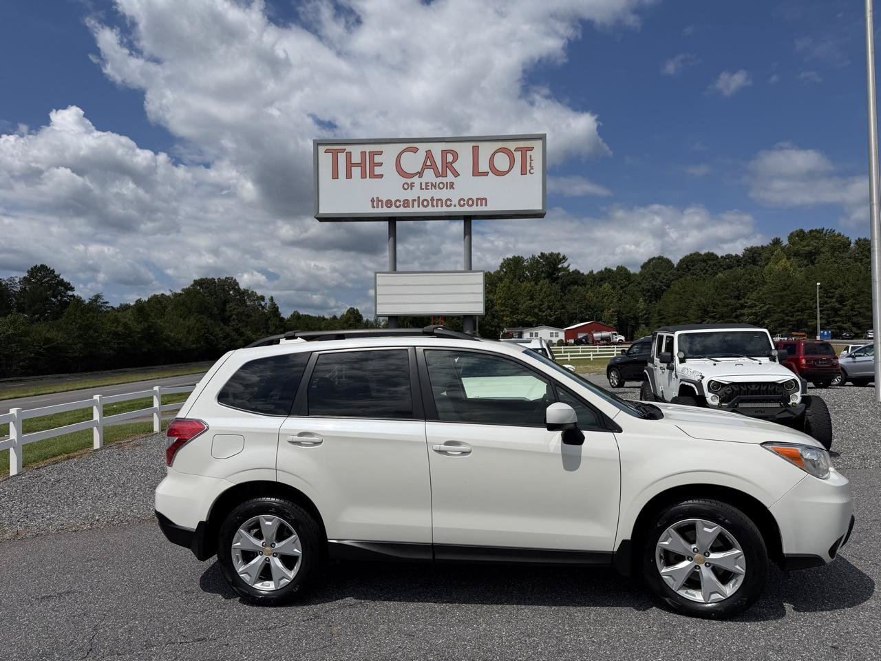 Used 2016 Subaru Forester 2.5i Premium w/ All-Weather Package AWD/4WD image 1