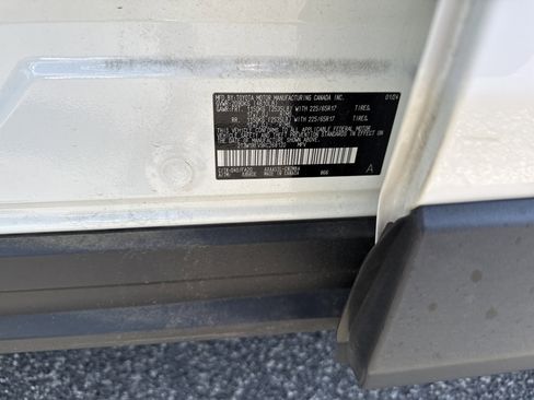 Used 2024 Toyota RAV4 XLE w/ Convenience Package FWD image 36