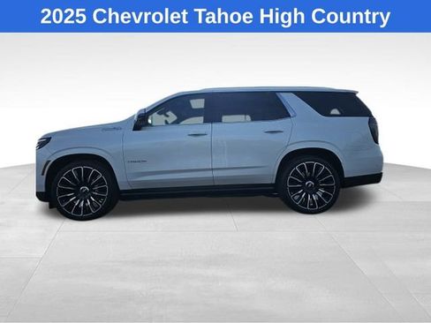 Used 2025 Chevrolet Tahoe High Country image 2