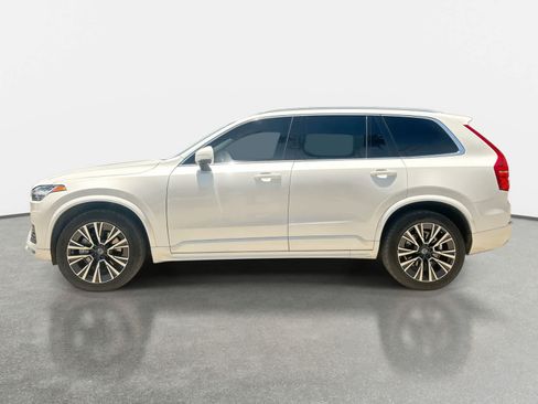 Used 2022 Volvo XC90 T5 Momentum w/ Climate Package FWD image 4