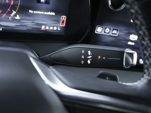 Used 2024 Chevrolet Traverse LT image 17