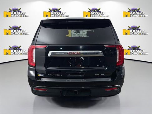 Used 2021 GMC Yukon XL SLE image 6
