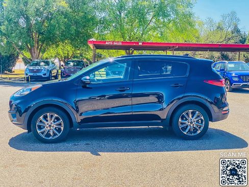 Used 2022 Kia Sportage Nightfall Edition w/ Nighfall AWD Premium Package image 5