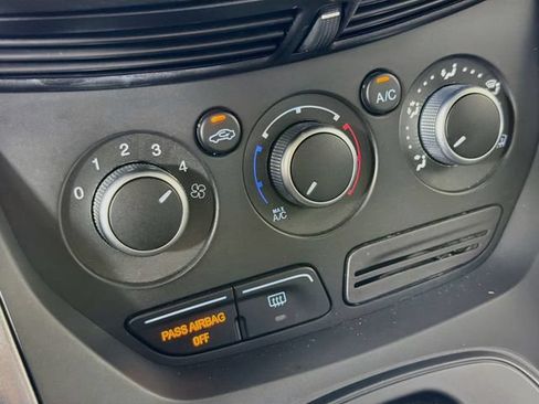 Used 2015 Ford Escape SE FWD image 21