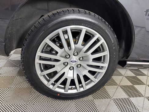 Used 2023 Ford Expedition Platinum image 35