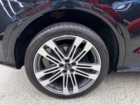 Used 2018 Audi SQ5 Premium Plus w/ Navigation Package AWD/4WD image 39
