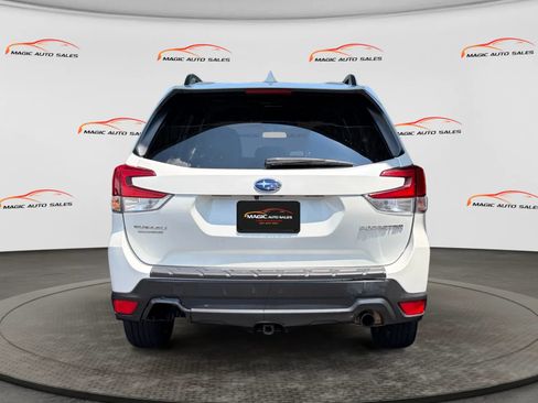 Used 2019 Subaru Forester Limited AWD/4WD image 9