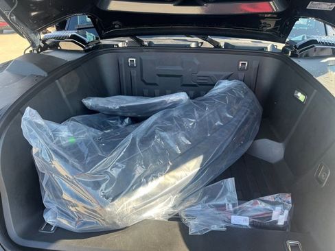 New 2026 GMC Hummer EV SUV w/ LPO, Sport Package image 24