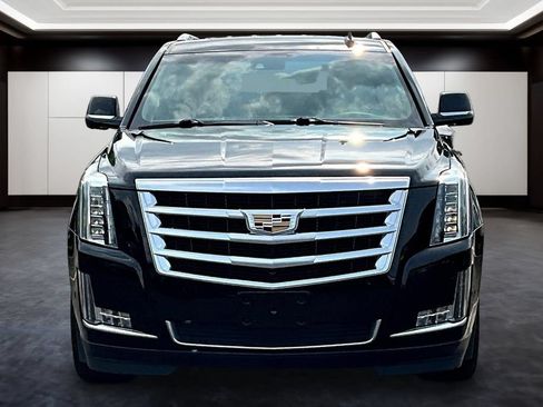 Used 2019 Cadillac Escalade ESV Premium Luxury AWD/4WD image 2